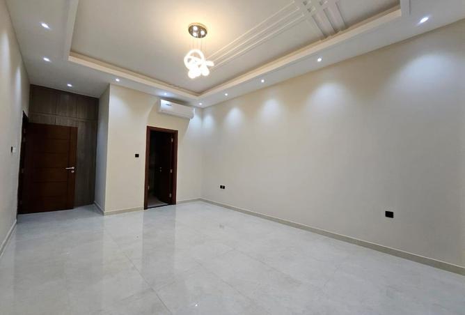 132521215 - Property Main Image