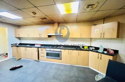 Apartment - 3 Bedrooms - 5 Bathrooms for rent in Al Raffa - Bur Dubai - Dubai
