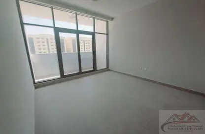 Apartment - 2 Bedrooms - 3 Bathrooms for rent in Muwaileh 29 Building - Muwaileh - Sharjah