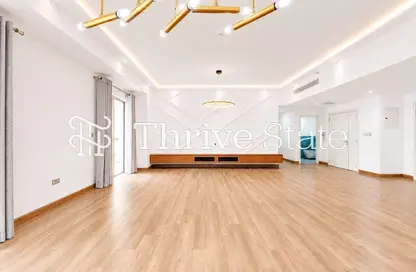 Apartment - 4 Bedrooms - 5 Bathrooms for rent in Rimal 5 - Rimal - Jumeirah Beach Residence - Dubai