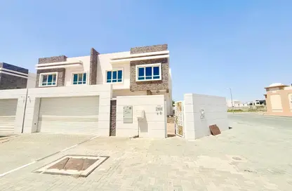 Villa - 4 Bedrooms - 6 Bathrooms for rent in Al Hooshi Villas - Hoshi - Al Badie - Sharjah