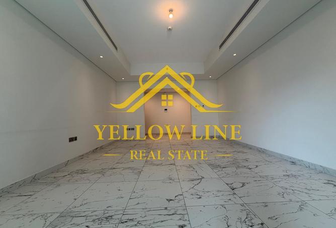 83223269 - Property Image 2