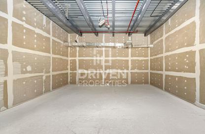 Retail - Studio for rent in Al Maqtaa Mall - Dubai Investment Park (DIP) - Dubai