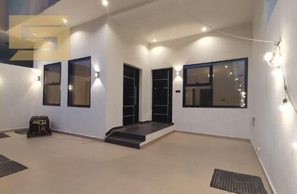 Townhouse - 4 - 7 for sale in Al Zaheya Gardens - Al Zahya - Ajman