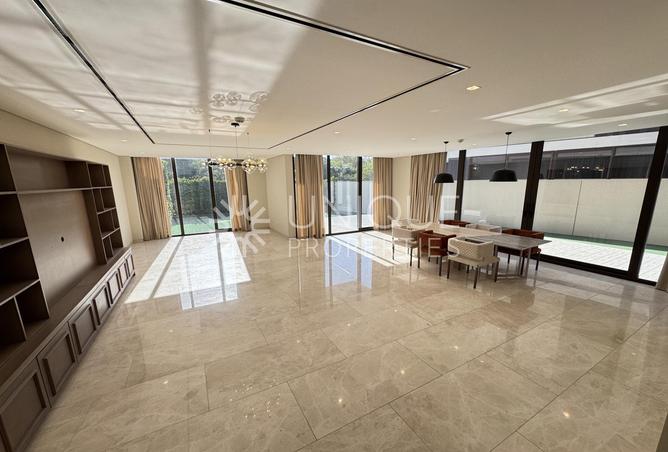 97811300 - Property Image 2