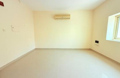 Apartment - Studio - 1 for rent in Fire Station Road - Muwaileh - Sharjah Apartment - Studio - 1 for rent in Fire Station Road - Muwaileh - Sharjah