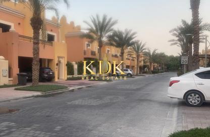 Villa - 4 - 5 for rent in Bloomingdale - Dubai Sports City - Dubai