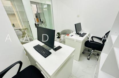 Office Space - Studio - 1 Bathroom for rent in Reem Residency - Al Karama - Dubai