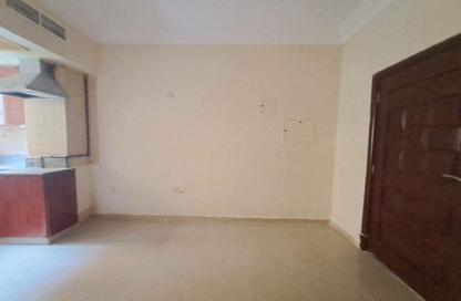 Apartment - Studio - 1 for rent in Fire Station Road - Muwaileh - Sharjah