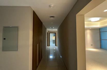 Apartment - 2 Bedrooms - 3 Bathrooms for sale in Gulfa Towers - Al Rashidiya 1 - Al Rashidiya - Ajman