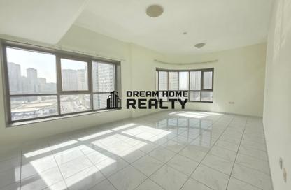 Apartment - 3 Bedrooms - 3 Bathrooms for rent in Al Taawun - Sharjah