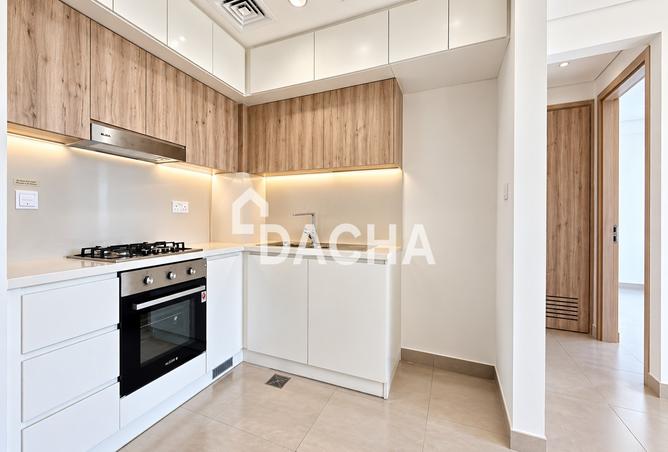 Exclusive | Ready to move | Large Balcony photo 3