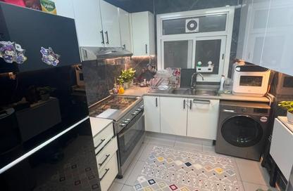 Apartment - 2 Bedrooms - 3 Bathrooms for sale in Al Khan Corniche - Al Khan - Sharjah
