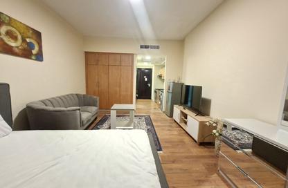 Apartment - Studio - 1 Bathroom for rent in Al Majaz 3 - Al Majaz - Sharjah