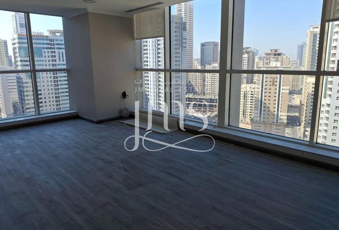 53573650 - Property Main Image