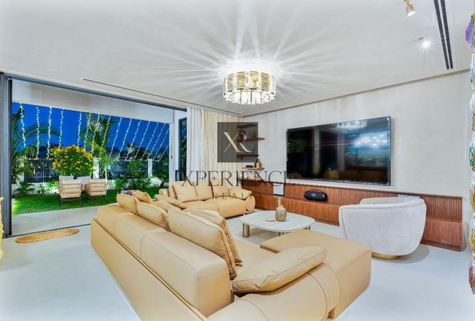 73112707 - Property Image 2