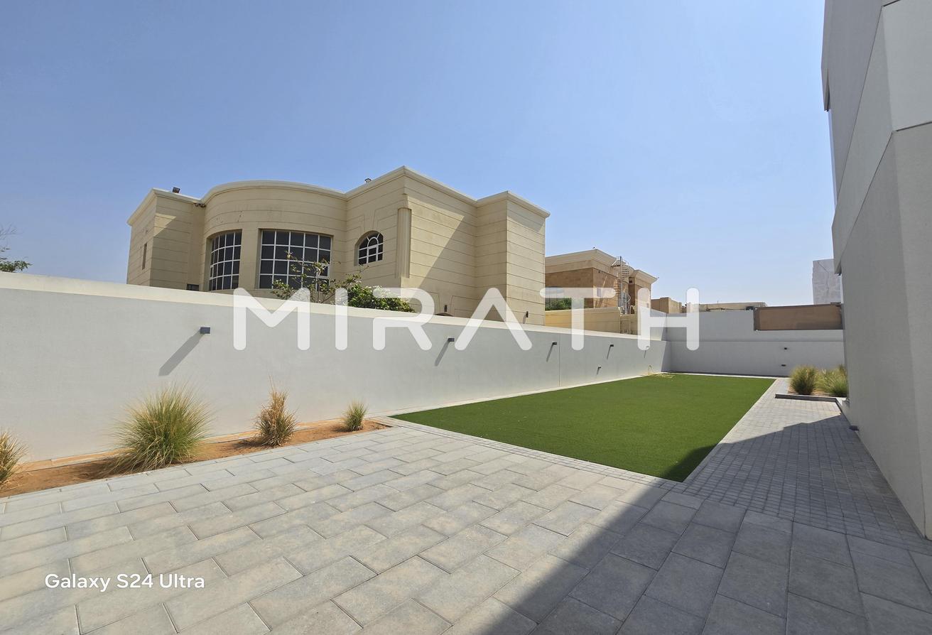 LUXURIOIS VILLA - FAMILY FRIENDLY COMMUNITY photo 19