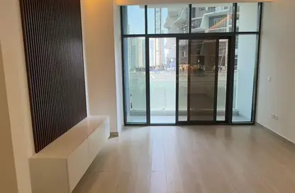 Apartment - 1 Bedroom - 2 Bathrooms for sale in The East Crest by Meteora - District 17 - Jumeirah Village Circle - Dubai