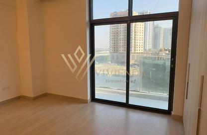 شقة - غرفة نوم - 2 حمامات للبيع في ذا ايست كريست - ديستريكت 17 - قرية جميرا الدائرية - دبي شقة - غرفة نوم - 2 حمامات للبيع في ذا ايست كريست - ديستريكت 17 - قرية جميرا الدائرية - دبي