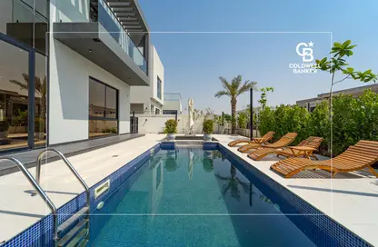 فيلا - 5 غرف نوم - 7 حمامات للبيع في القرية الغربية - الفرجان - دبي