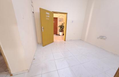 Apartment - 2 Bedrooms - 1 Bathroom for rent in Al Naseriya - Al Sharq - Sharjah