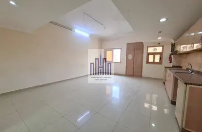 Apartment - 1 Bathroom for rent in Fire Station Road - Muwaileh - Sharjah