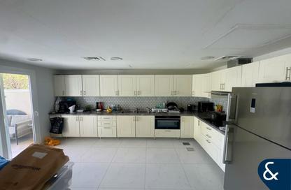Villa - 3 Bedrooms - 3 Bathrooms for rent in Springs 1 - The Springs - Dubai