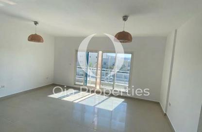 Apartment - 2 Bedrooms - 3 Bathrooms for sale in Tower 21 - Al Reef Downtown - Al Reef - Abu Dhabi Apartment - 2 Bedrooms - 3 Bathrooms for sale in Tower 21 - Al Reef Downtown - Al Reef - Abu Dhabi