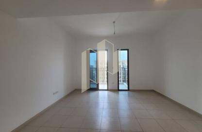 Duplex - 2 Bedrooms - 3 Bathrooms for sale in Hayat Boulevard 2B - Hayat Boulevard 2 - Hayat Boulevard - Town Square - Dubai Duplex - 2 Bedrooms - 3 Bathrooms for sale in Hayat Boulevard 2B - Hayat Boulevard 2 - Hayat Boulevard - Town Square - Dubai