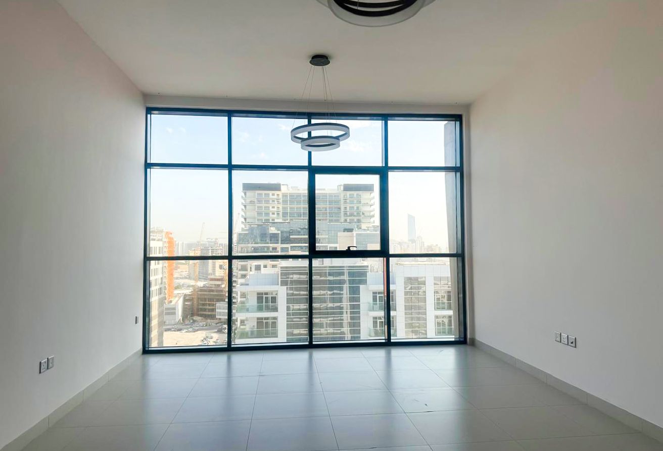 Well Maintained | Prime Location | Brand New