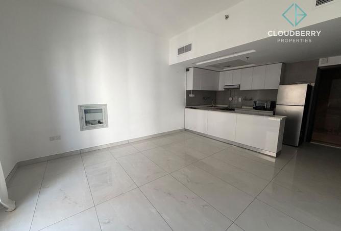 Fully Furnished | Chiller Free |Near Metro