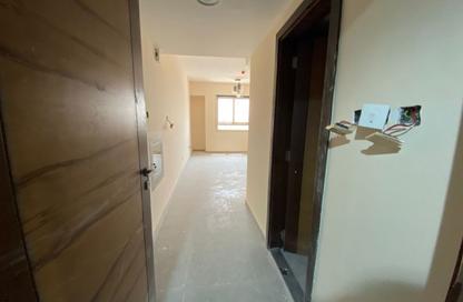 Apartment - Studio - 1 Bathroom for rent in Qasimia 10 building - Al Mahatta - Al Qasimia - Sharjah