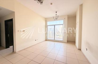 Apartment - 1 - 1 for rent in Mazaya 11 - Queue Point - Liwan - Dubai Apartment - 1 - 1 for rent in Mazaya 11 - Queue Point - Liwan - Dubai