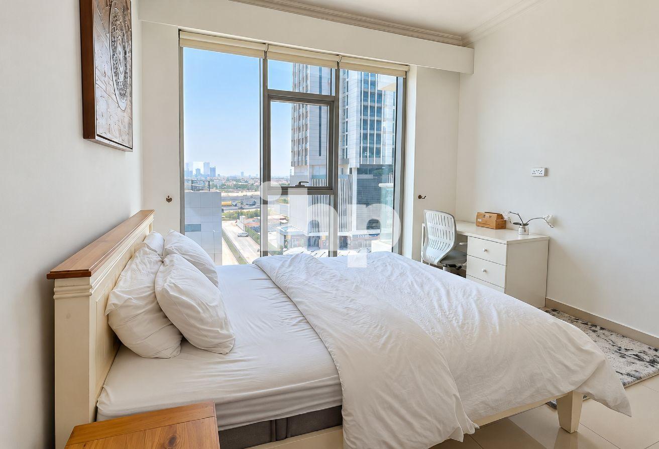 Beautifully Furnished | Bright & Open view |Vacant photo 4