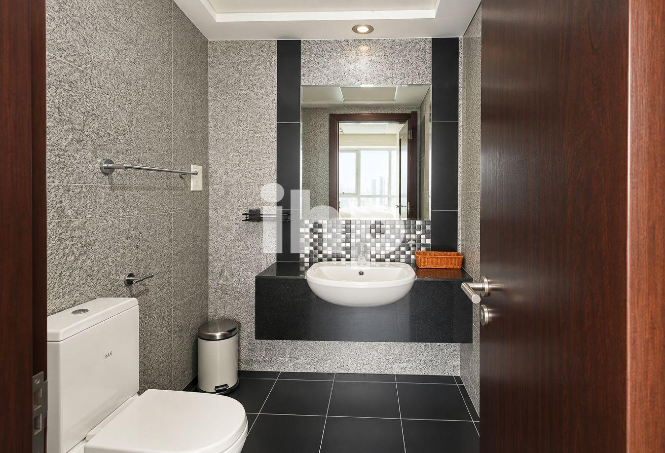 Beautifully Furnished | Bright & Open view |Vacant photo 12