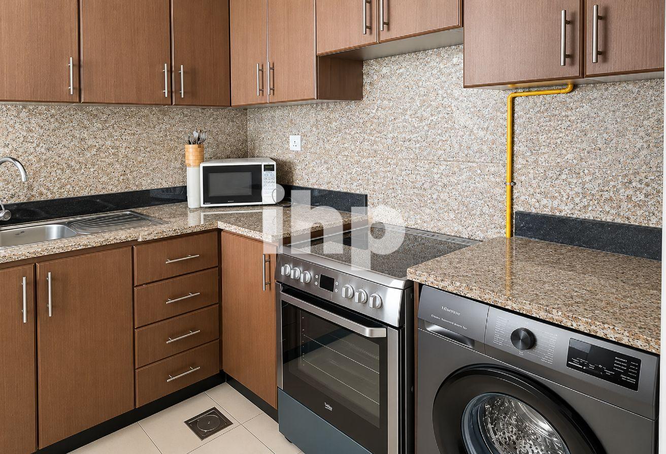 Beautifully Furnished | Bright & Open view |Vacant photo 9