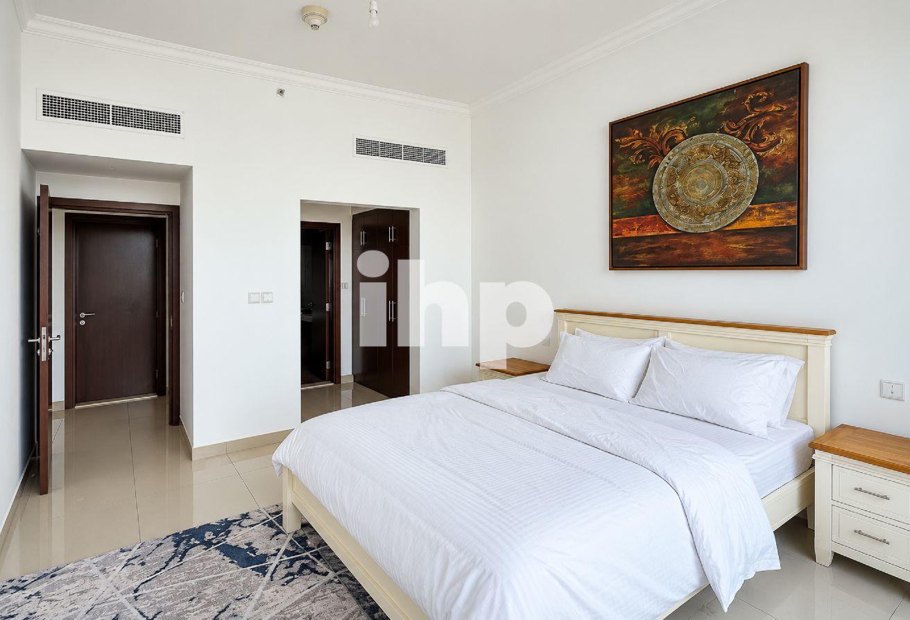 Beautifully Furnished | Bright & Open view |Vacant photo 6