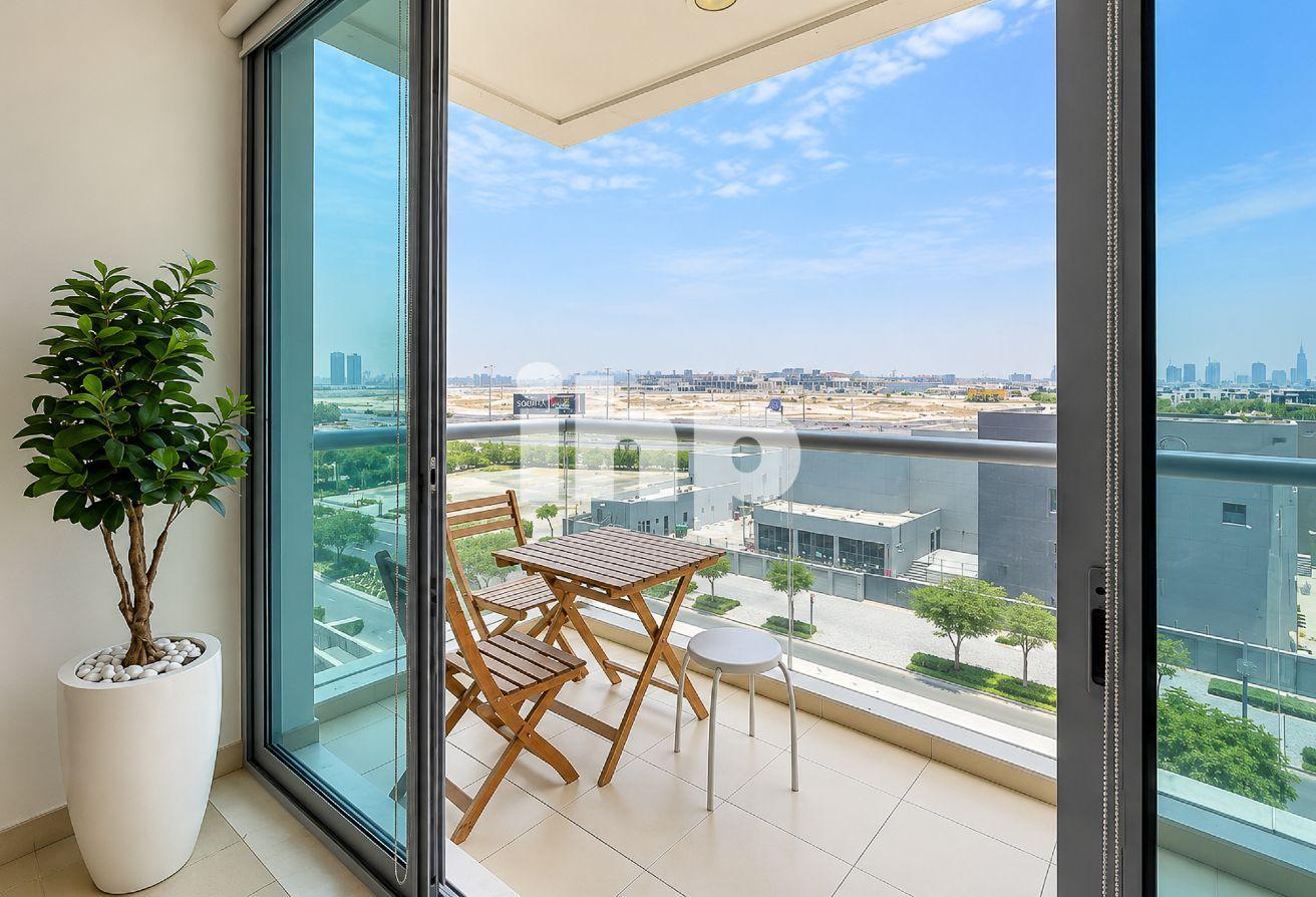 Beautifully Furnished | Bright & Open view |Vacant photo 5