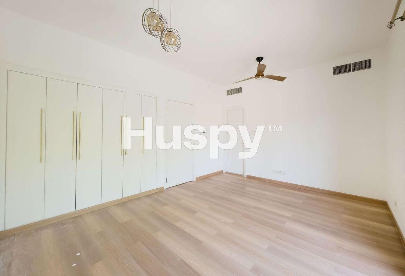 With Maids Room | Upgraded | Opposite Park photo 11