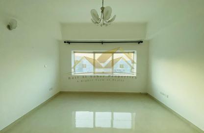 Apartment - 2 - 3 for rent in Umm Hurair - Bur Dubai - Dubai
