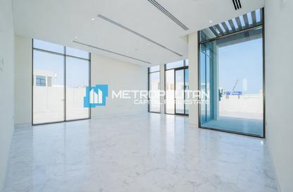Villa - 4 - 5 for sale in Seef Al Jubail - Al Jubail Island - Abu Dhabi Villa - 4 - 5 for sale in Seef Al Jubail - Al Jubail Island - Abu Dhabi