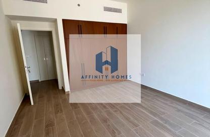 Apartment - 1 - 1 for sale in Symphony On The Park - Town Square - Dubai