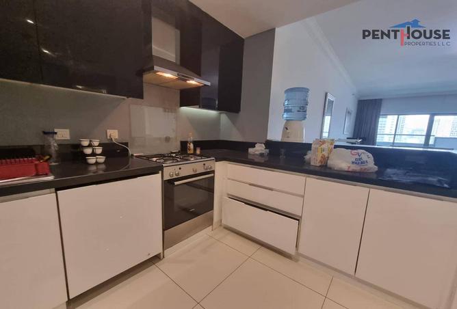 Fully Furnished | Spacious layout | Vacant Now photo 3