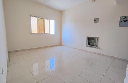 Apartment - 1 - 1 for rent in Fire Station Road - Muwaileh - Sharjah