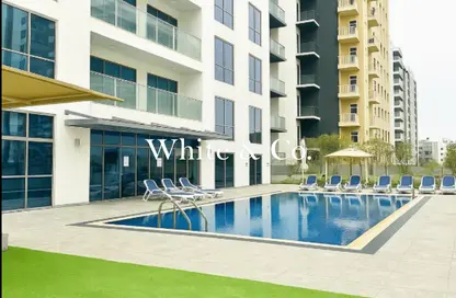 شقة - غرفة نوم - 2 حمامات للايجار في مساكن دزير - ديستريكت 17 - قرية جميرا الدائرية - دبي