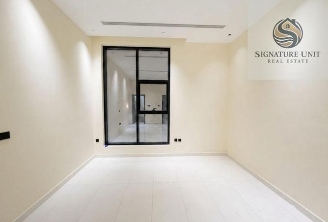130206203 - Property Image 2