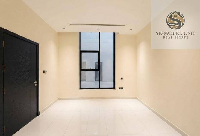 130206203 - Property Image 3