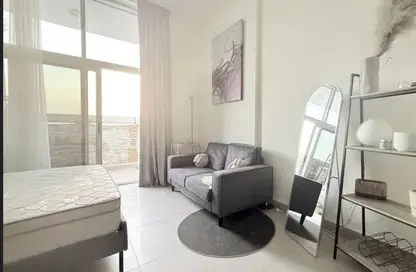 Apartment - 1 Bathroom for rent in Azizi Star - Al Furjan - Dubai