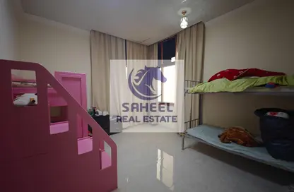 مجمع سكني - 5 غرف نوم - 4 حمامات للايجار في الغب - رأس الخيمة