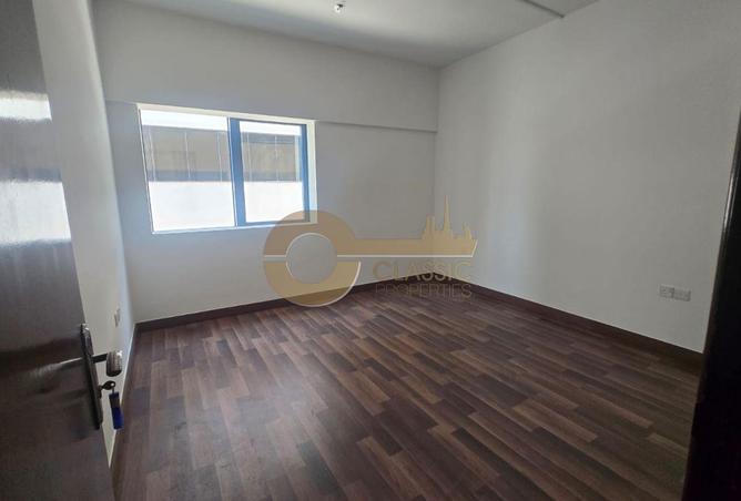 83667831 - Property Image 3